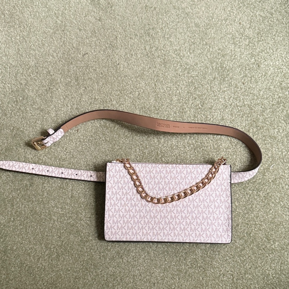Michael Kors Cream Crossbody Bag with Gold Chain